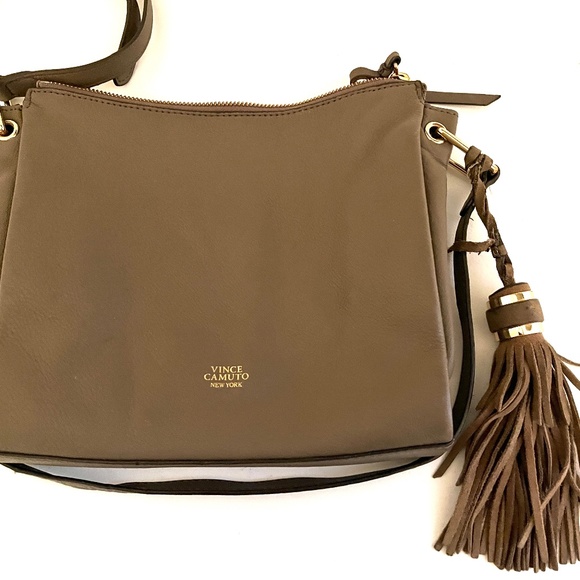 😍🌻 Vince Camuto New York Grey Leather Crossbody Bag - Picture 5 of 14